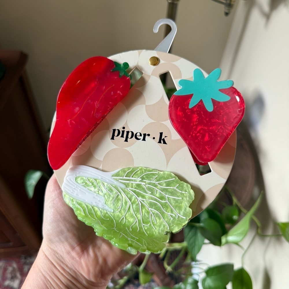 Viral Piper K Strawberry and Lettuce Hair Clips